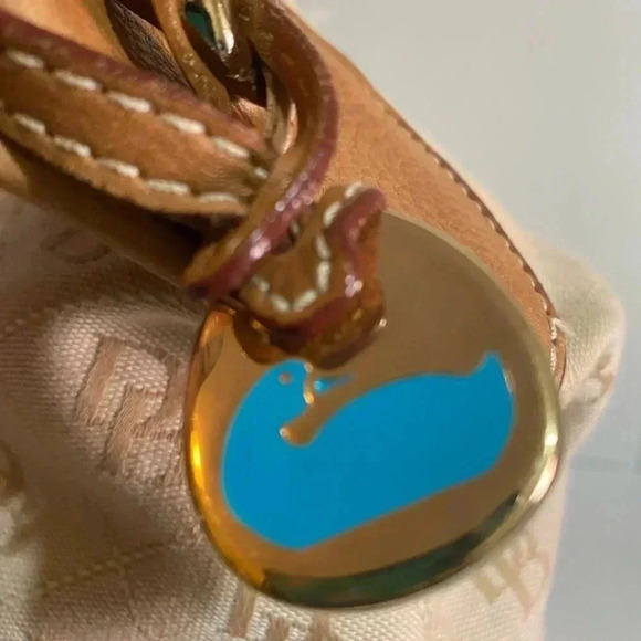 Dooney Bourke DB signature print canvas shoulder handbag - Picture 5 of 13